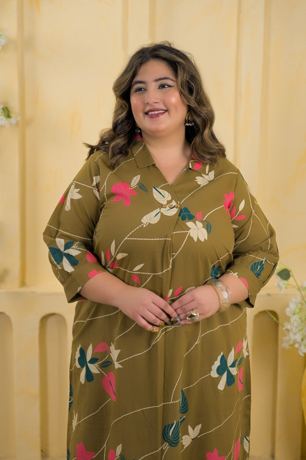 2-Piece Floral Vine Printed Collared High-Low Kurta Set