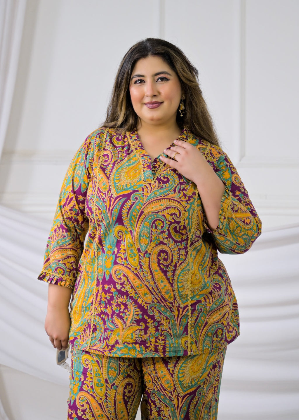 2-Piece Intricate Paisley Motif Tunic Co-ord Set